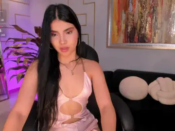 Bongacams Nude Webcam of MiaLaurence