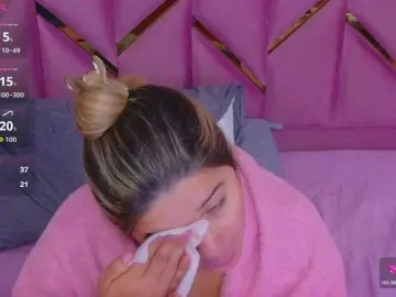 Bongacams Sex Cam of collegepawglovedaddy