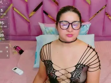 Bongacams Sex Cam of collegepawglovedaddy