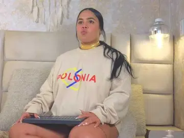 Bongacams Nude Webcam of emilyqueen3xx