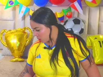 Bongacams Sex Chat of emilyqueen3xx