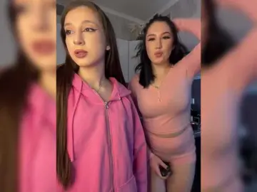 Bongacams Adult Video Chat of CurvyWoman-