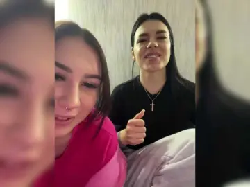 Bongacams Watch Live Sex Cams of CurvyWoman-