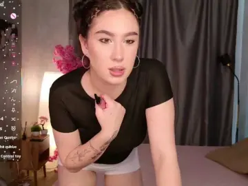 Bongacams Sex Cam of CurvyWoman-