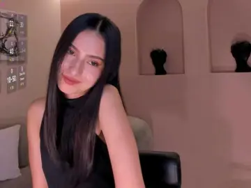 Bongacams Nude Webcam of LucieMartin