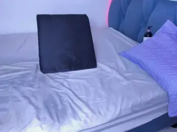 Bongacams Adult Webcam of crazybaby-squirt