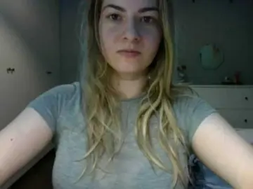 Bongacams Live Sex Cam of RosieJune