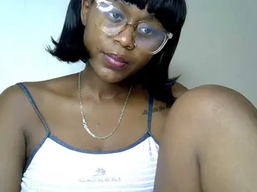 Bongacams Nude Webcam of MDIVAH