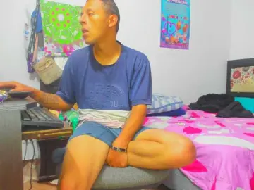 Bongacams Sex Cam of yournaughtyandsexyprince