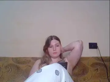 Bongacams Watch Live Sex Cams of foxyarty
