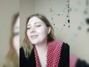 Bongacams Watch Live Sex Cams of foxyarty