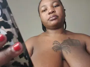 Bongacams Free Live Porn of bustymelons69