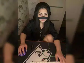 Bongacams Watch Live Sex Cams of aloeloea