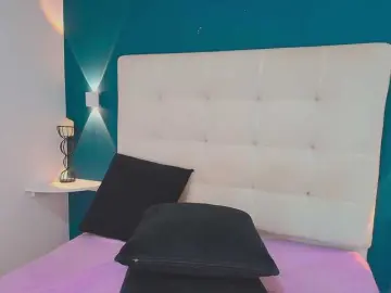 Bongacams Free Live Porn of MiiaaCarter