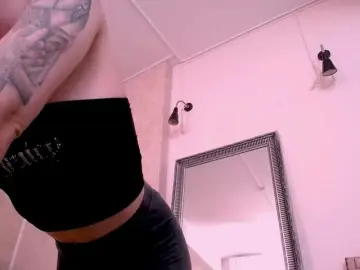 Bongacams Nude Webcam of RaniaVibeXX