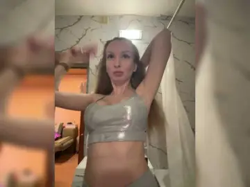 Bongacams Nude Webcam of GoldPussy69