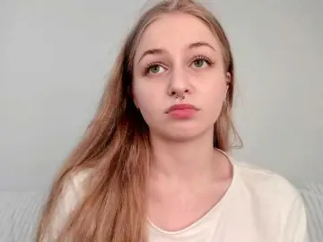 Bongacams Live Porn of MiaMeowa