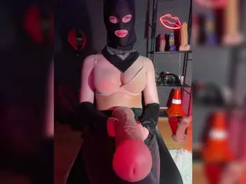 Bongacams Live Porn of GloriaLove