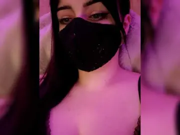 Bongacams Free Live Porn of YennSI