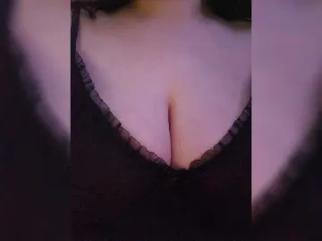 Bongacams Adult Video Chat of YennSI