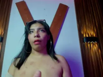 Bongacams Free Porn Cam of scarletqueenbj