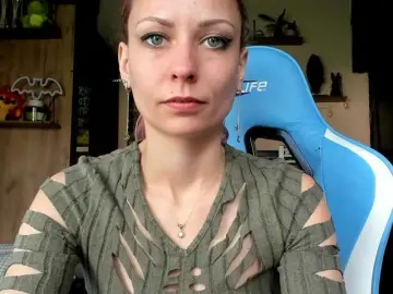 Bongacams Free Porn Cam of karo131324