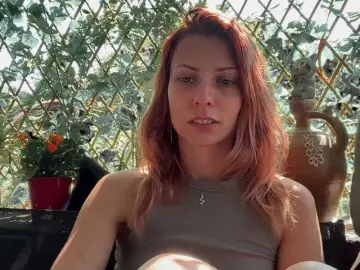 Bongacams Free Porn Cam of karo131324
