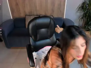 Bongacams Adult Webcam of ArianaCastillo