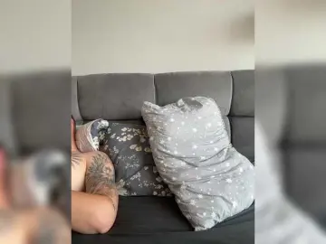 Bongacams Sex Chat of babyymommyanddadyy