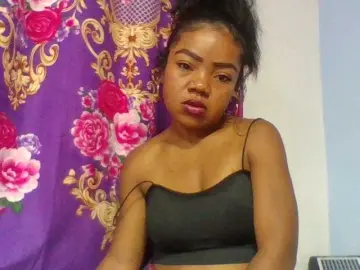 Bongacams Free Porn Cam of Elyah1a