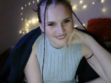 Bongacams Free Live Porn of LisaLovHoney