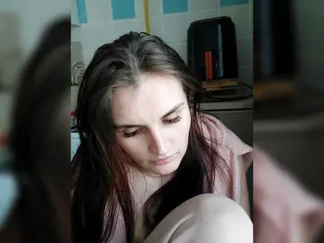 Bongacams Sex Cam of LisaLovHoney