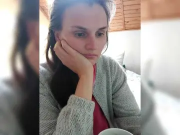 Bongacams Free Live Porn of LisaLovHoney