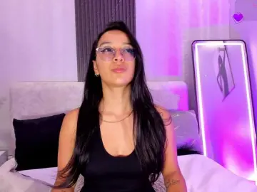 Bongacams Sex Cam of zoee-martiins