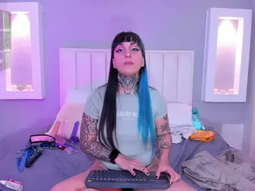 Bongacams Adult Webcam of Izzy-Moon