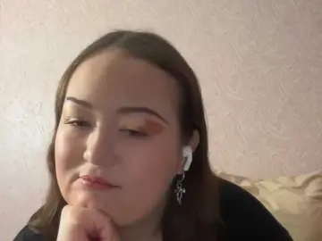 Bongacams Free Porn Cam of -tiny-nika-
