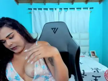 Bongacams Sex Cam of shadiaorozco