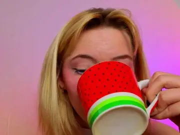Bongacams Live Sex Cam of Melinakittyy