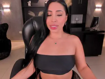 Bongacams Live Porn of MiaRoberts1