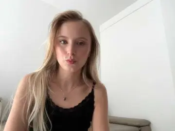Bongacams Sex Cam of ellykeyofficial