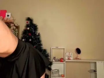 Bongacams Watch Live Sex Cams of HoneyComfya