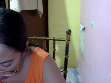 Bongacams Live Sex Cam of MystiqueMiss
