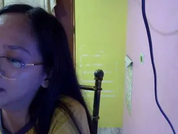 Bongacams Sex Cam of MystiqueMiss