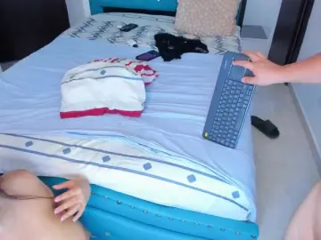 Bongacams Sex Chat of Couple-SQUIRT