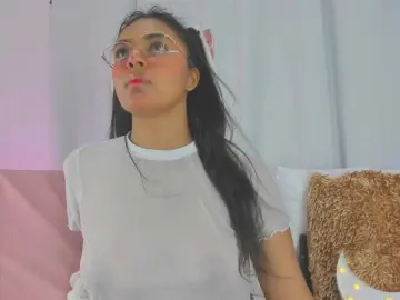 Bongacams Live Sex Cam of Melodymoore