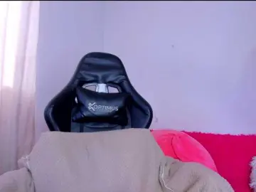 Bongacams Free Live Porn of MiaaLove6969