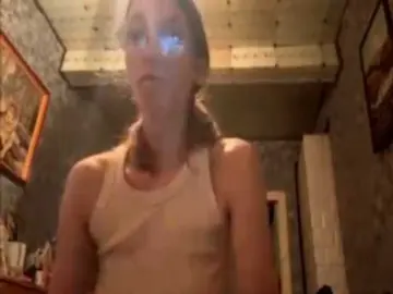 Bongacams Live Sex Cam of Evacrazys
