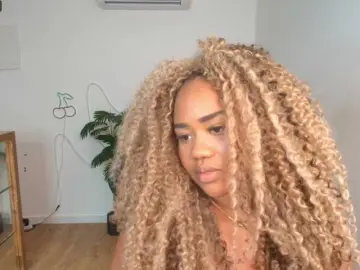 Bongacams Best Webcam of Alma-Dunn