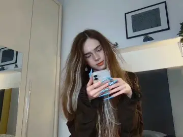 Bongacams Best live sex cam show of BrokenDoll666