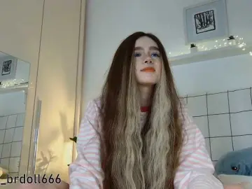 Bongacams Best live sex cam show of BrokenDoll666
